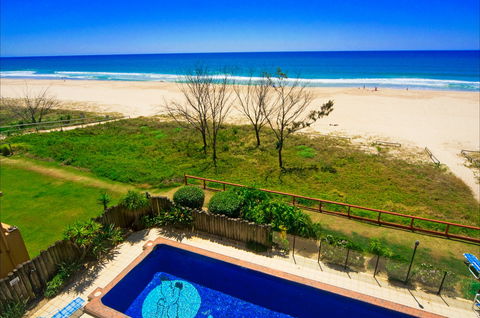 Pelican Sands Beach Resort - Dalby Accommodation 0