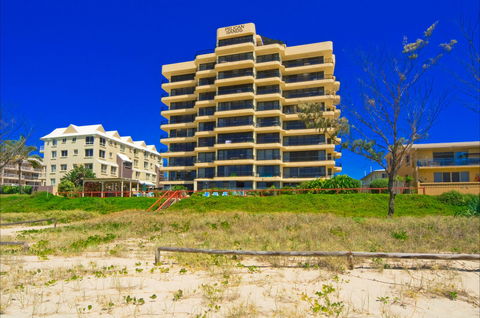 Pelican Sands Beach Resort - Dalby Accommodation 1