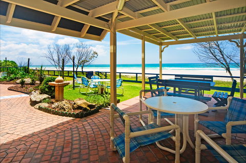 Pelican Sands Beach Resort - Dalby Accommodation 2