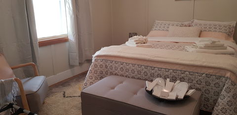 Platypus Cottage - Dalby Accommodation 2