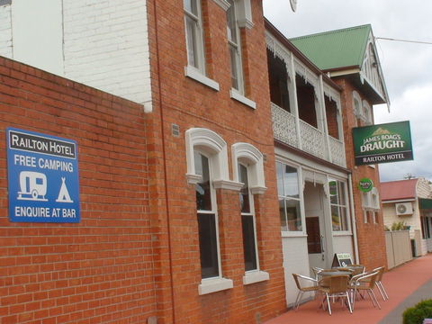 Railton Hotel - Dalby Accommodation 1