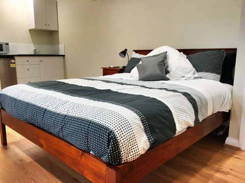 Ruby Rose Bed & Breakfast - Dalby Accommodation 1