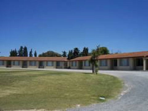 Stansbury Holiday Motel - Dalby Accommodation 1