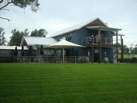 Tatler Vineyard Accommodation - Dalby Accommodation 0