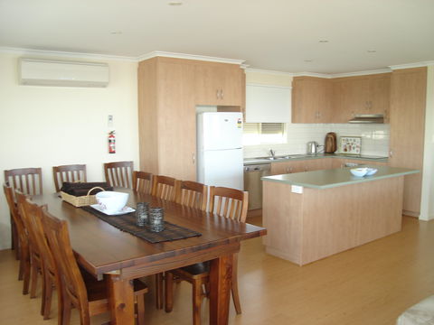 The Ozzie Oyster - Dalby Accommodation 1
