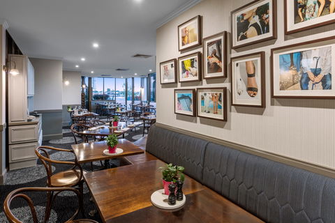 View Brisbane - Dalby Accommodation 2