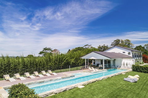 Villa St Helena - Dalby Accommodation 1
