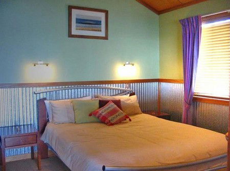 Dolphins Point Tourist Park - Dalby Accommodation 2