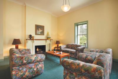 Helgrah Cottage - Dalby Accommodation 3