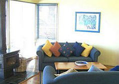 Burnt Creek Cottages - Dalby Accommodation 1