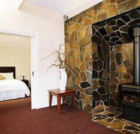 Lakes Entrance Waverley House Cottages - Dalby Accommodation