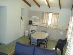 Borderland Holiday Park - Dalby Accommodation 4