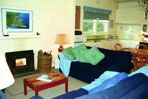South Mokanger Farm Cottages - Dalby Accommodation 4