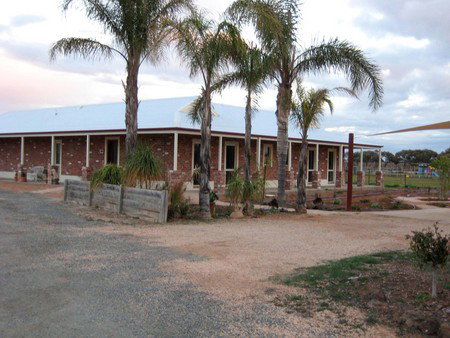Cabarita Lodge - Dalby Accommodation 4