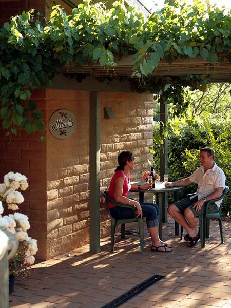 Nanga Gnulle - Dalby Accommodation 5