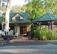 Yarrowee Cottage - Dalby Accommodation
