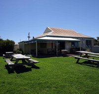Apostles Camping Park and Cabins - Dalby Accommodation