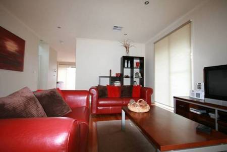 Boutique Stays - Waters Edge - Dalby Accommodation 0