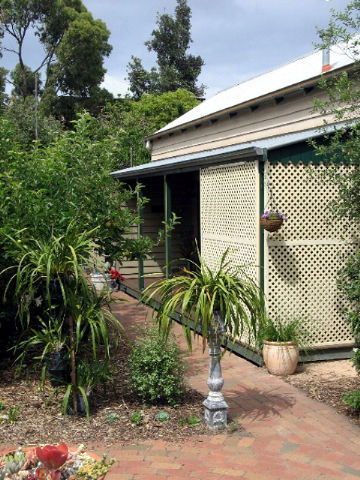 Trafalgar Cottage - Dalby Accommodation 5