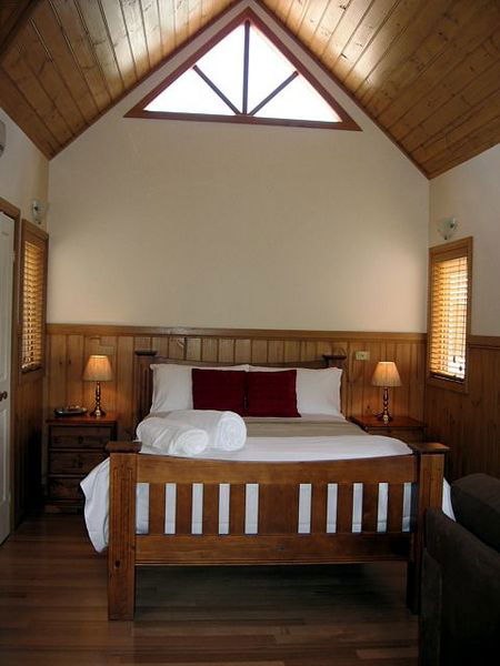 Loves Lane Cottages - Dalby Accommodation 3