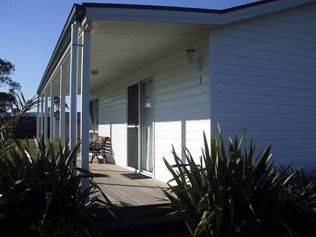 Prom Port Cottages - Dalby Accommodation 3