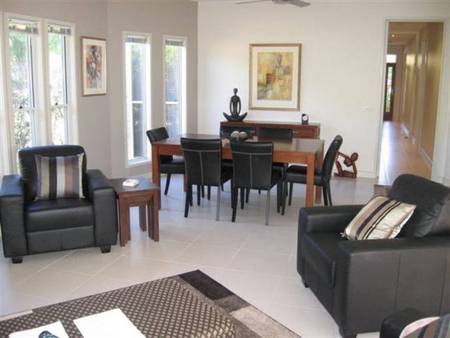 Abalina Cottages - Dalby Accommodation 1