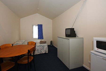 Shady Acres Caravan Park Ballarat - Dalby Accommodation 1