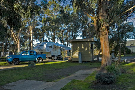 Shady Acres Caravan Park Ballarat - Dalby Accommodation 2