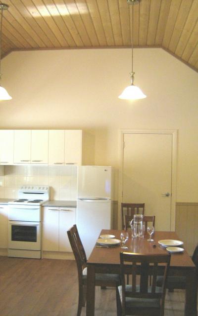 Alpine Valley Cottages - Dalby Accommodation 4