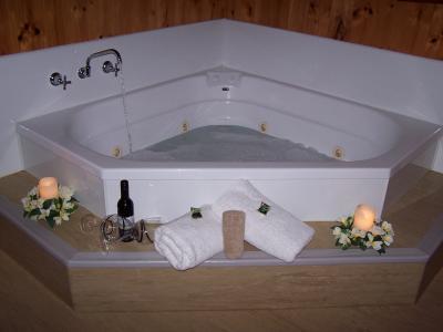 Venus Bay Getaways - Dalby Accommodation 2