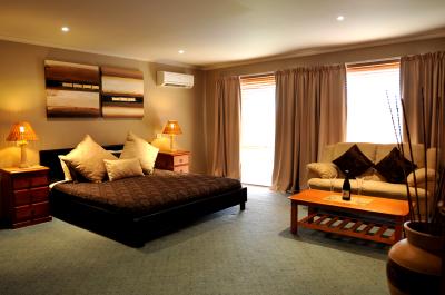 Venus Bay Getaways - Dalby Accommodation 5