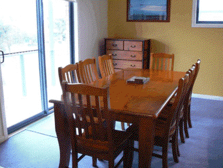 Apollo Bay Hideaway - Dalby Accommodation 2