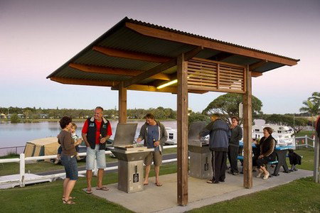 Shaws Bay Holiday Park - Dalby Accommodation 4