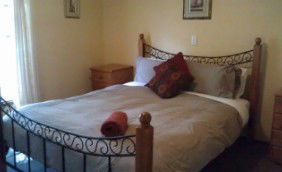 Fernleigh Cottages & Country Barn - Dalby Accommodation 2
