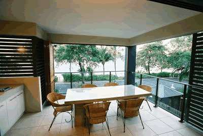 Sea Point On Trinity Beach - Dalby Accommodation 2