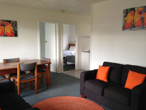 Phillip Island Cottages - Dalby Accommodation 0