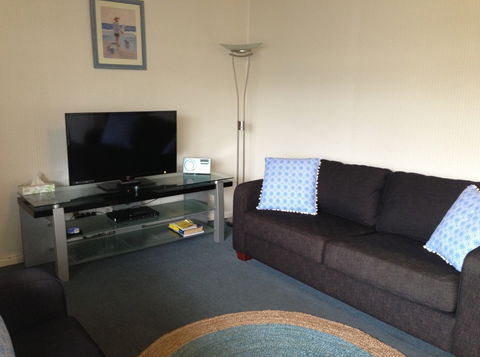 Phillip Island Cottages - Dalby Accommodation 2