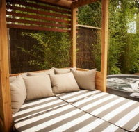 Lake House - Dalby Accommodation