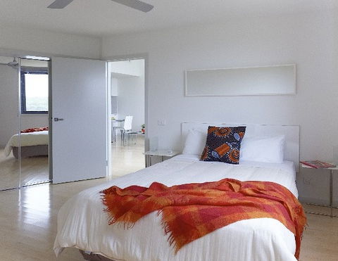 Inlet Beach Apartments - Dalby Accommodation 5