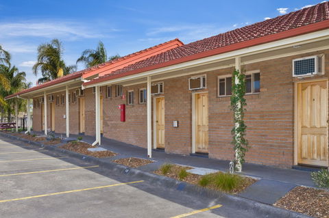 Carrum Downs Holiday Park - Dalby Accommodation 0