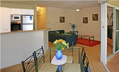 Sanctuary Lake Apartments - Dalby Accommodation 7