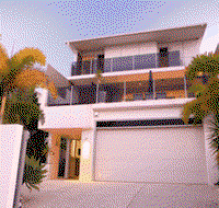 Alex Beach House - Dalby Accommodation
