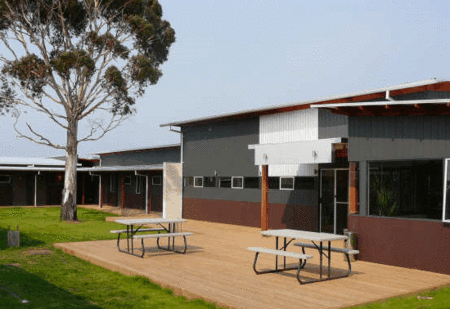 Swansea Backpacker Lodge - Dalby Accommodation 1