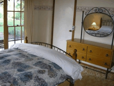 Mansfield House - Dalby Accommodation 5