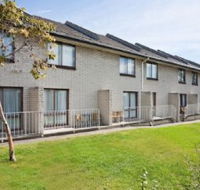 Northside Holiday Villas - Dalby Accommodation