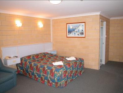 Admiral Nelson Motor Inn - Dalby Accommodation 1