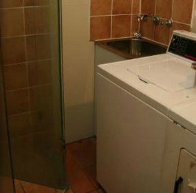 Centennial Lodge Student Accommodation - Dalby Accommodation 5