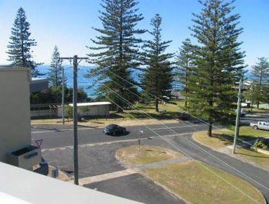 Seaspray Apartments - Dalby Accommodation 3