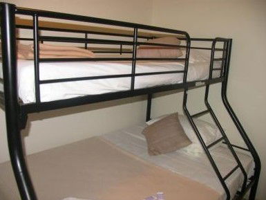 Seaspray Apartments - Dalby Accommodation 4