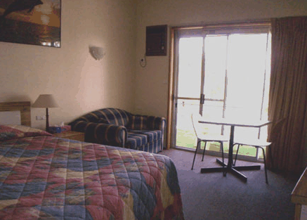 Lakeside Motor Inn - Dalby Accommodation 4